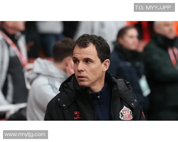 曼城遭欧足联重罚三千万并禁赛一年引发广泛关注与讨论